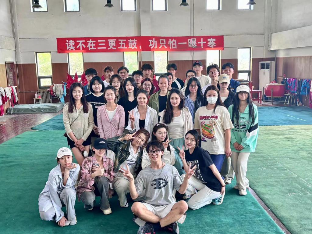 投票啦|beat365第十六届啦啦操大赛网络投票开始啦!